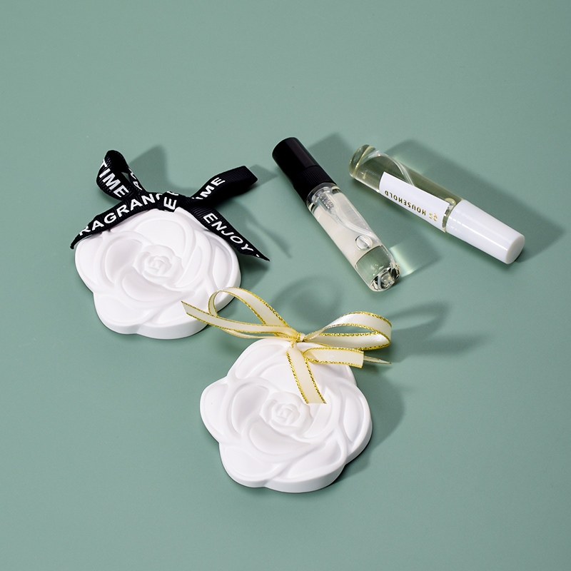 Car Aromatherapy Tablet Ceramic Flower with Essential Oil air Fresh (4)
