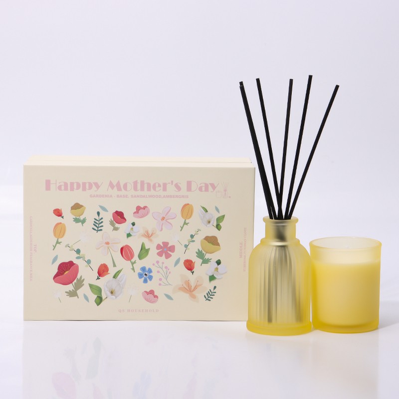 This is a Mother's Day themed aromatherapy set