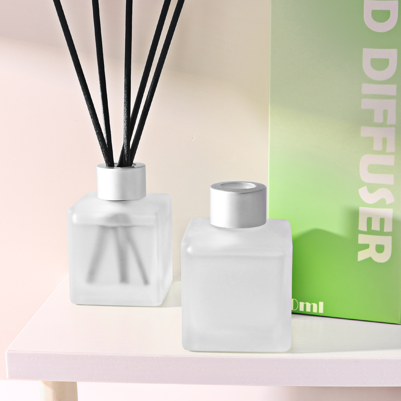 Reed Diffuser Set Gift Glass Bottle Reed Stick Home Fragrance (4)