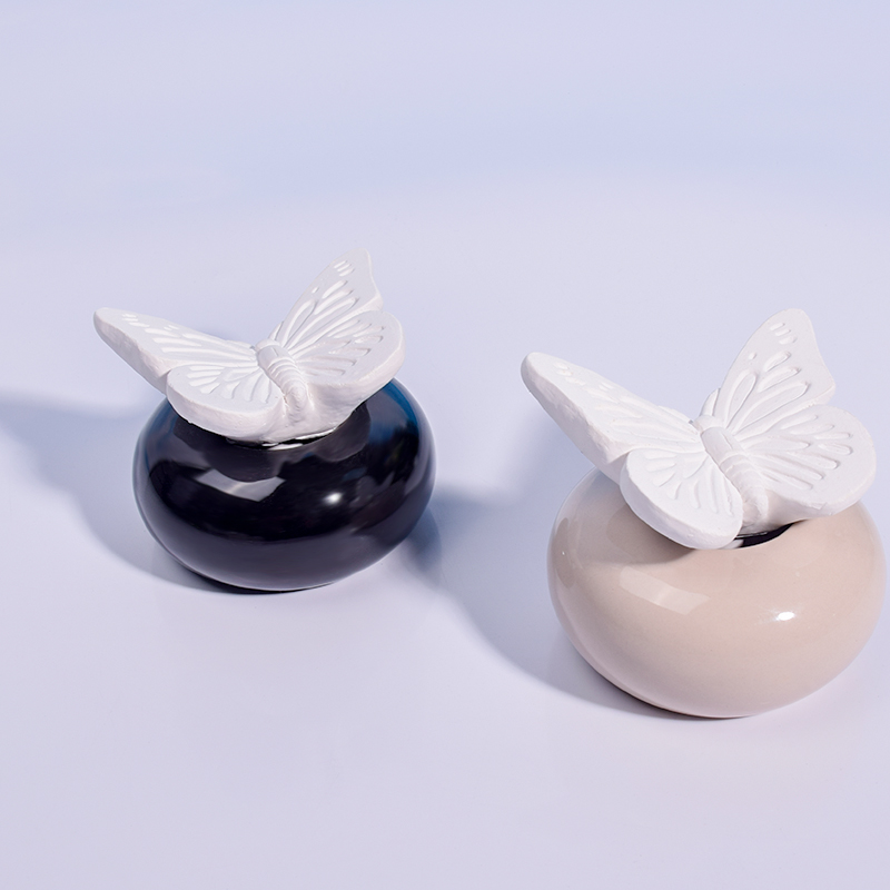 Plaster Animal Butterfly Shape Essential Oil Diffuser with Cotton Cord (6)