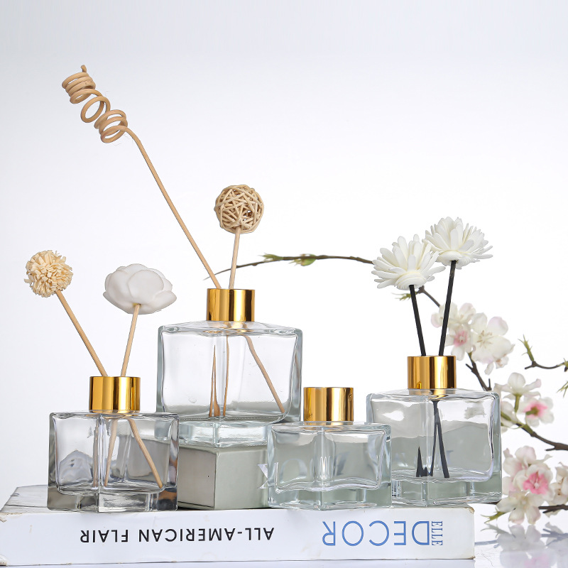 Crystal Glass Diffuser Bottle With Cap for Fragrance Reed Diffuser (4).jpg